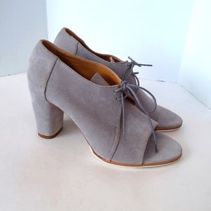 NWOB ! POMME D'OR gray suede Lagenlook Artsy Lace Up heels shoes